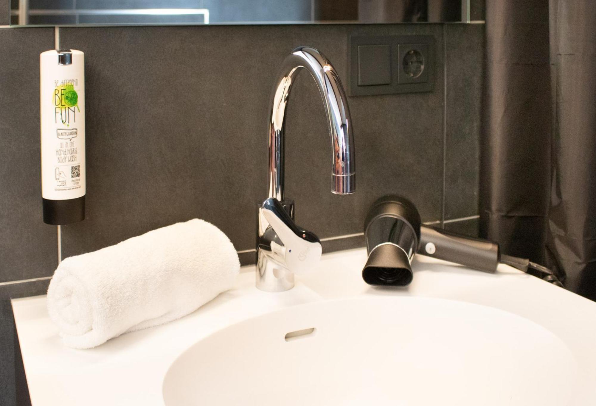 Ndh Hotel By Wmm Hotels Nordhausen Exteriör bild